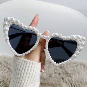 Bridal Pearl Heart Sunglasses